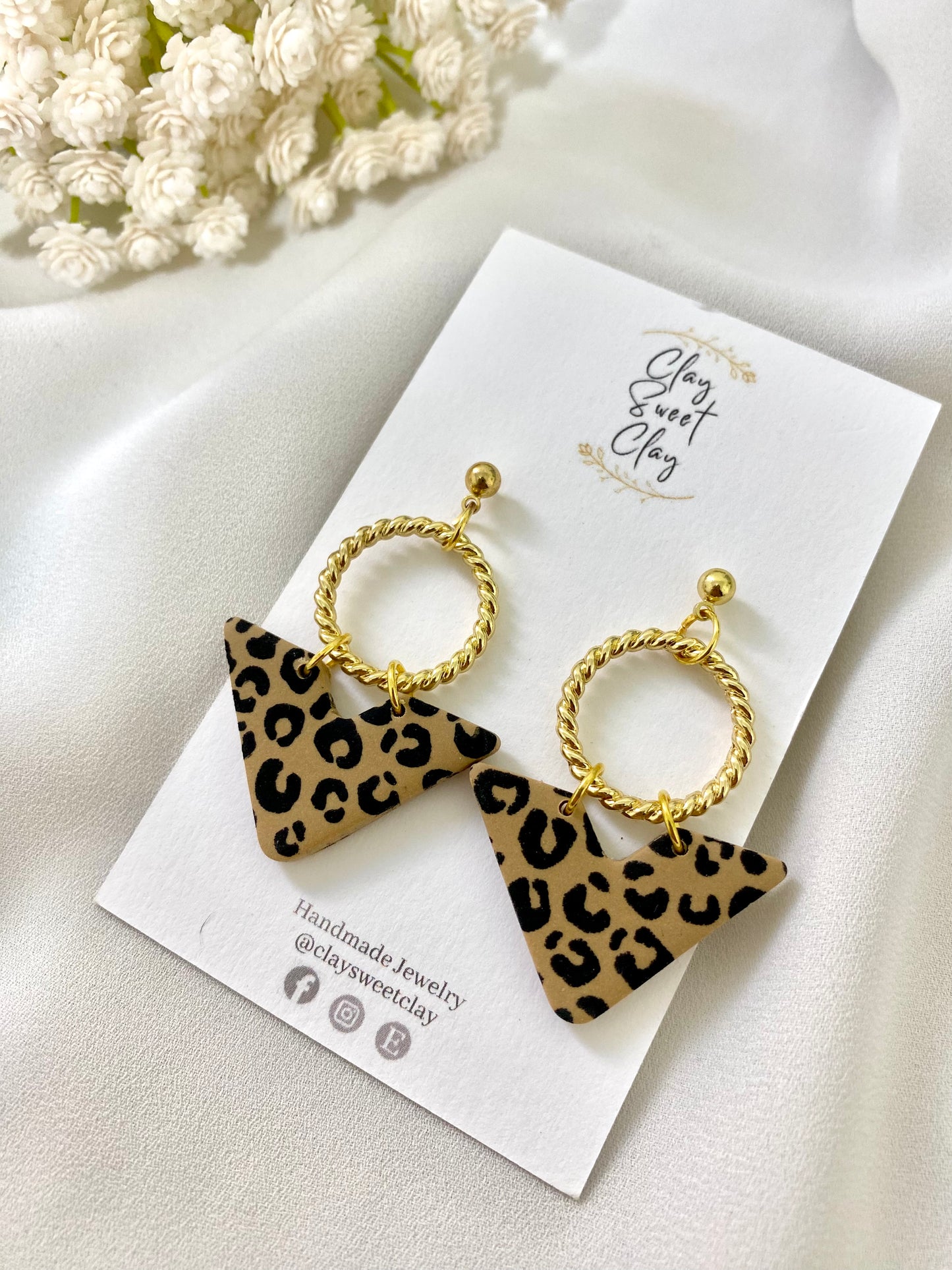 Leopard V-shape Earrings