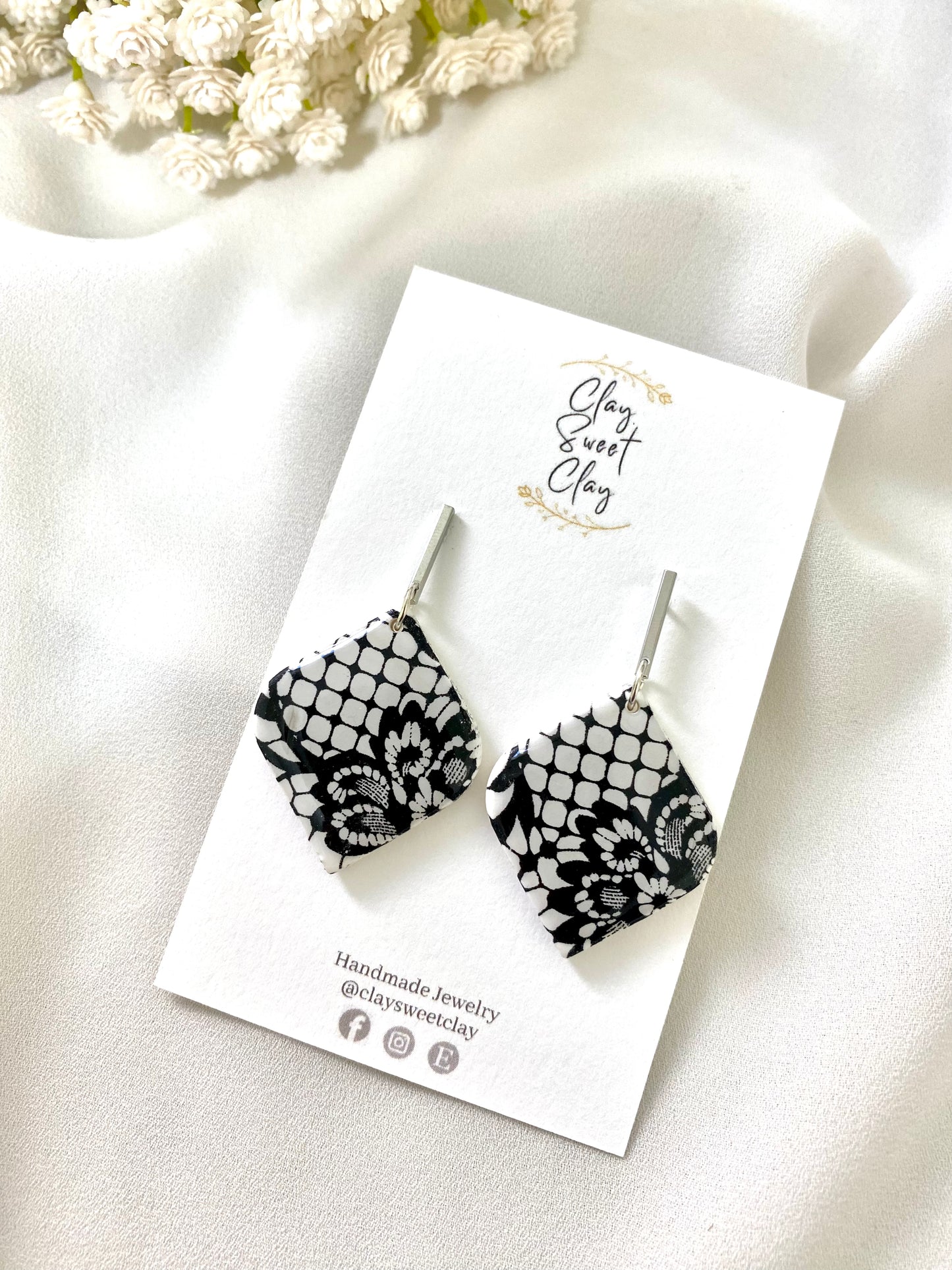 Black & White Lace Earrings - Rounded Square